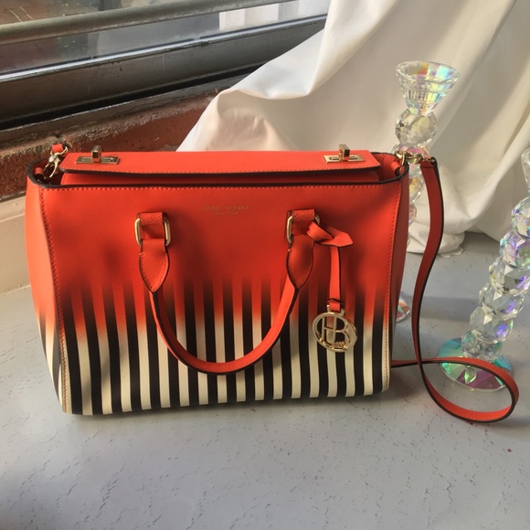 henri bendel Handbags - Henri Bendel west 57th turn lock key satchel bag